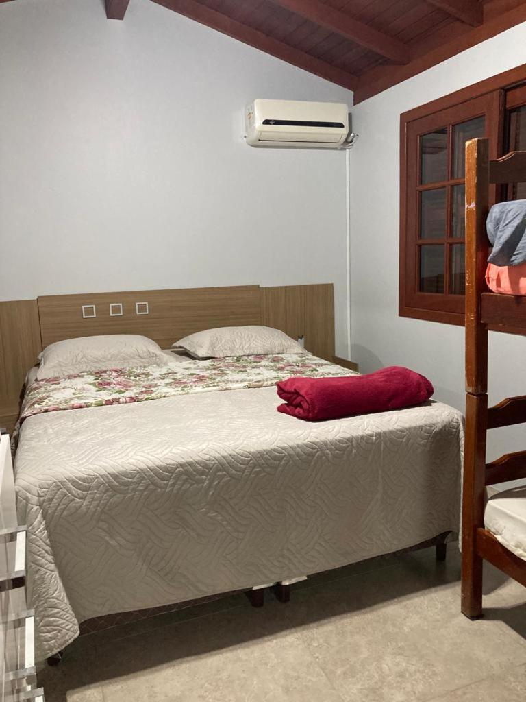 Residencial Oliveira - Casas Na Praia Da Ferrugem Гаропаба Екстериор снимка